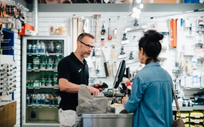 4 Ways to Improve Retail Cashier Training with Data-Driven Insights