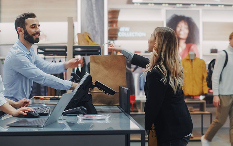 Become more efficient and reduce retail loss to drive next-level profitability. Our AI-powered SaaS platform streamlines your multichannel operations, cuts retail return rates, and eliminates other sales reducing activities.